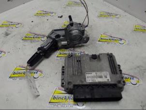 Gebruikte Contactslot + computer Opel Astra H (L48) 1.9 CDTi 16V 120 Prijs € 99,75 Margeregeling aangeboden door Binckhorst BV