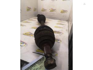 Gebruikte Aandrijfas rechts-voor Peugeot 807 2.2 HDiF 16V Prijs € 63,00 Margeregeling aangeboden door Binckhorst BV