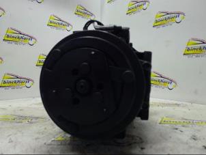 Gebruikte Pomp Airco Renault Kangoo (KC) 1.4 Prijs € 36,75 Margeregeling aangeboden door Binckhorst BV