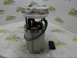 Gebruikte Tank element Pomp Fiat Stilo (192A/B) 2.4 20V Abarth Prijs € 42,00 Margeregeling aangeboden door Binckhorst BV