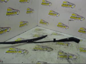 Gebruikte Ruitenwisserarm achter Chevrolet Matiz 0.8 Van Prijs € 15,75 Margeregeling aangeboden door Binckhorst BV