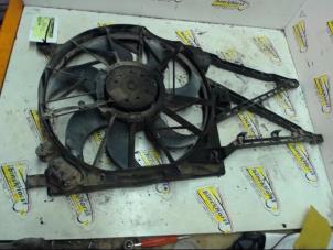 Gebruikte Koelvin Opel Zafira (F75) 2.2 DTI 16V Prijs € 52,50 Margeregeling aangeboden door Binckhorst BV