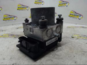 Gebruikte ABS Pomp Renault Twingo (C06) 1.2 Prijs € 52,50 Margeregeling aangeboden door Binckhorst BV