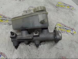 Gebruikte Hoofdremcilinder Volvo 940 I Estate 2.3i (LPT) Polar Prijs € 42,00 Margeregeling aangeboden door Binckhorst BV