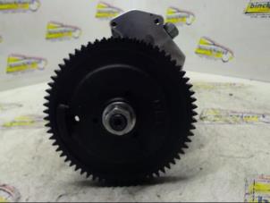 Gebruikte Dieselpomp Renault Master II (FD/HD) 2.2 dCi 16V Prijs € 210,00 Margeregeling aangeboden door Binckhorst BV