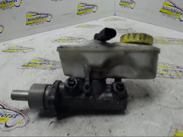 Hoofdremcilinder van een Volkswagen Lupo (6X1) 1.7 SDi 60 2000