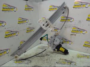 Gebruikte Raammechaniek 4Deurs links-achter Chevrolet Nubira (J100) 2.0 16V Prijs € 36,75 Margeregeling aangeboden door Binckhorst BV
