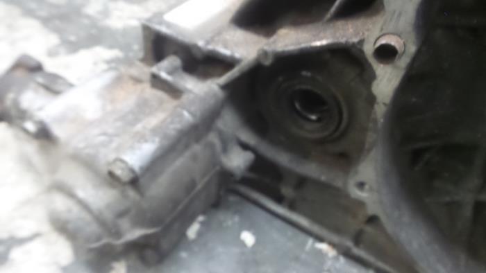 Versnellingsbak van een Honda CR-V (RE/RM) 2.2 i-DTEC 16V 4x4 2008