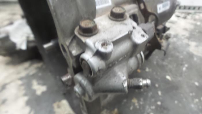 Versnellingsbak van een Honda CR-V (RE/RM) 2.2 i-DTEC 16V 4x4 2008