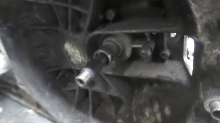 Versnellingsbak van een Honda CR-V (RE/RM) 2.2 i-DTEC 16V 4x4 2008