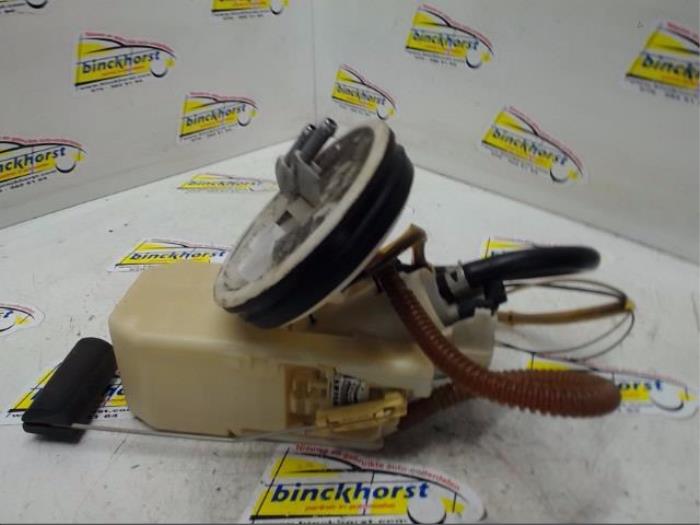 Gebruikte Tank element Pomp Nissan Primera (P11) 2.0 SRi 16V Prijs € 42,00 Margeregeling aangeboden door Binckhorst BV