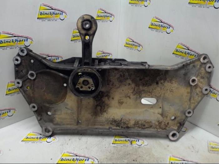 Gebruikte Subframe Skoda Octavia (1Z3) 1.6 MPI Prijs € 99,75 Margeregeling aangeboden door Binckhorst BV