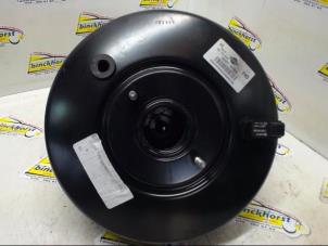 Gebruikte Rembekrachtiger Renault Kadjar (RFEH) 1.2 Energy TCE 130 Prijs € 78,75 Margeregeling aangeboden door Binckhorst BV