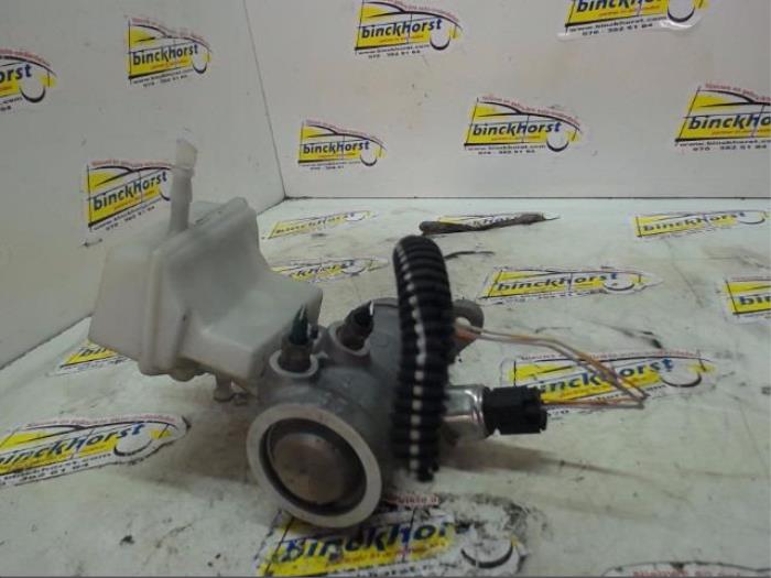 Gebruikte Hoofdremcilinder Renault Espace (JK) 2.0 16V Turbo Prijs € 42,00 Margeregeling aangeboden door Binckhorst BV