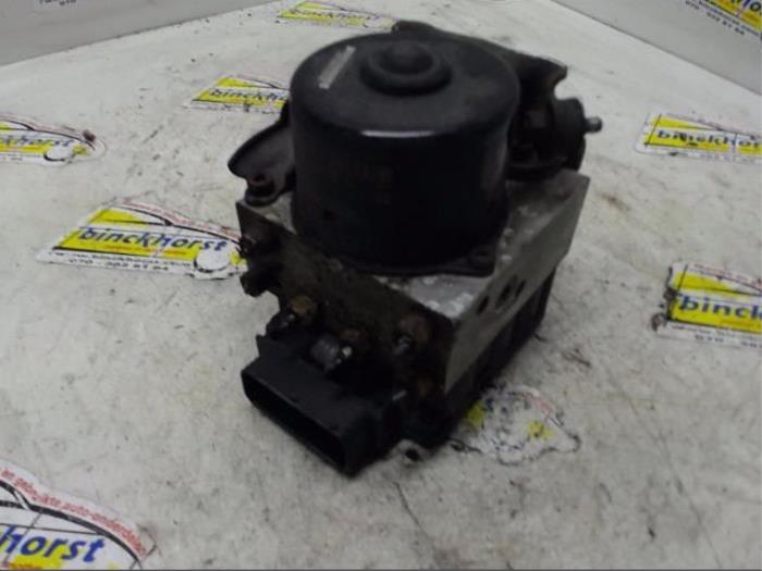 Gebruikte ABS Pomp Citroen Saxo 1.6 VTS 16V Prijs € 52,50 Margeregeling aangeboden door Binckhorst BV
