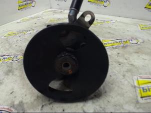 Gebruikte Pomp Servo Nissan Almera Tino (V10M) 1.8 16V Prijs € 52,50 Margeregeling aangeboden door Binckhorst BV