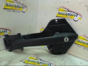 Gebruikte Deurgreep 2Deurs links Mercedes Sprinter Prijs € 24,14 Inclusief btw aangeboden door Binckhorst BV