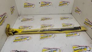 Nieuwe Kofferdekseldemper rechts-achter Mazda 626 Prijs € 9,53 Inclusief btw aangeboden door Binckhorst BV