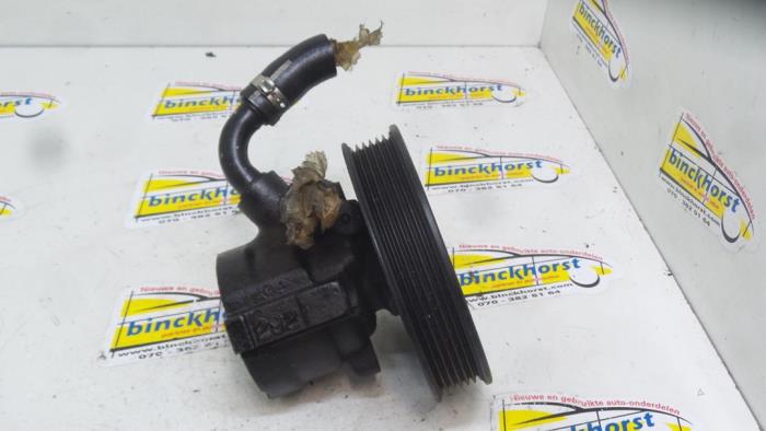 Gebruikte Pomp Servo Volvo S40 (VS) 1.6 16V Prijs € 63,00 Margeregeling aangeboden door Binckhorst BV