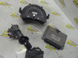 Gebruikte Kontaktslot + computer Volkswagen New Beetle (9C1/9G1) 2.0 Prijs € 124,95 Margeregeling aangeboden door Binckhorst BV