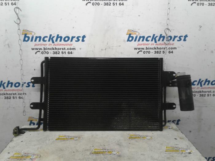 Gebruikte Radiateur Airco Volkswagen New Beetle (9C1/9G1) 2.0 Prijs € 36,75 Margeregeling aangeboden door Binckhorst BV