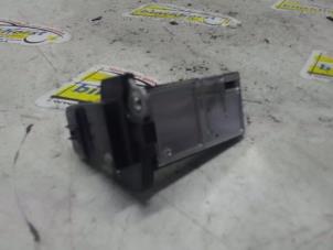 Gebruikte Luchthoeveelheidsmeter Honda Insight (ZE2) 1.3 16V VTEC Prijs € 26,25 Margeregeling aangeboden door Binckhorst BV