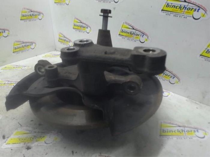 Fusee rechts-achter van een Seat Altea (5P1) 1.8 TFSI 16V 2010