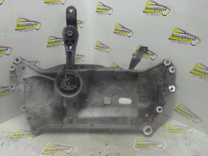 Gebruikte Subframe Seat Altea (5P1) 1.8 TFSI 16V Prijs € 63,00 Margeregeling aangeboden door Binckhorst BV
