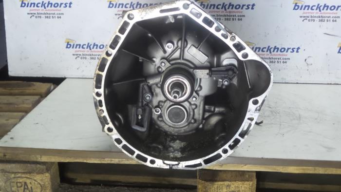 Gebruikte Versnellingsbak Mercedes C Combi (S203) 2.2 C-220 CDI 16V Prijs € 288,75 Margeregeling aangeboden door Binckhorst BV