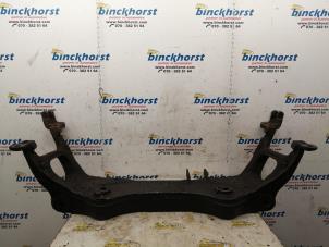 Gebruikte Subframe Renault Master II (FD/HD) 2.5 dCi 120 FAP Prijs € 190,58 Inclusief btw aangeboden door Binckhorst BV