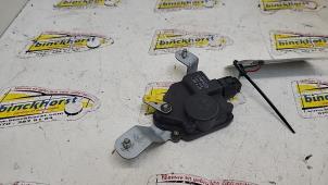 Gebruikte Motor Centrale Deurvergrendeling Hyundai Getz 1.3i 12V Prijs € 36,75 Margeregeling aangeboden door Binckhorst BV