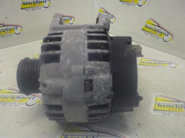 Dynamo van een Renault Laguna II (BG) 1.8 16V 2001