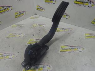 Gebruikte Gaspedaal Renault Twingo II (CN) 1.2 16V Prijs € 19,95 Margeregeling aangeboden door Binckhorst BV