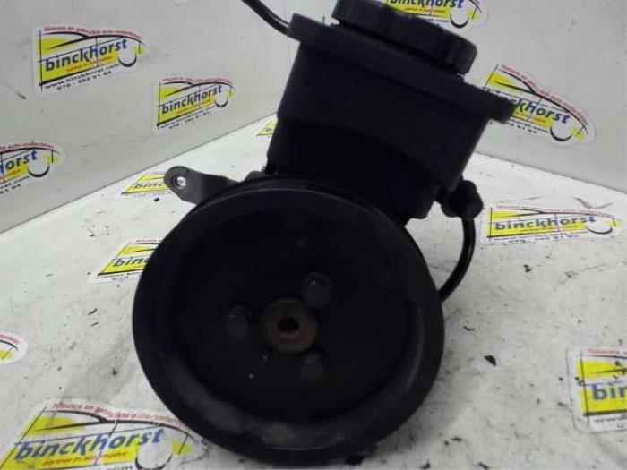 Gebruikte Pomp Servo BMW 3 serie Compact (E46/5) 320td 16V Prijs € 42,00 Margeregeling aangeboden door Binckhorst BV