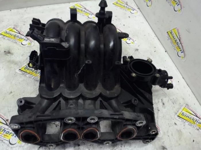 Gebruikte Inlaatspruitstuk Fiat Grande Punto (199) 1.4 Prijs € 68,25 Margeregeling aangeboden door Binckhorst BV