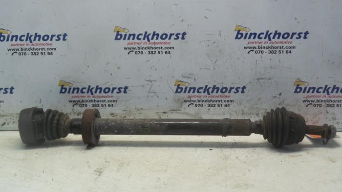 Gebruikte Steekas rechts-voor Volkswagen Golf III Variant (1H5) 1.9 CL,GL SDI Prijs € 31,50 Margeregeling aangeboden door Binckhorst BV