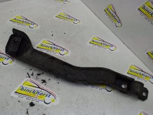 Gebruikte Reactiestang links-voor Chevrolet Matiz 0.8 S,SE Prijs € 21,00 Margeregeling aangeboden door Binckhorst BV