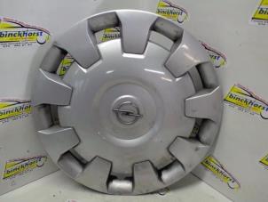 Gebruikte Wieldop Opel Vivaro 1.9 DTI 16V Prijs € 12,71 Inclusief btw aangeboden door Binckhorst BV