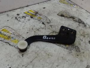 Gebruikte Schuifdeurrol rechts Volkswagen Transporter T5 1.9 TDi Prijs € 19,06 Inclusief btw aangeboden door Binckhorst BV