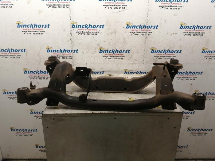 Gebruikte Subframe Volvo V60 I (FW/GW) 2.4 D5 20V Prijs € 103,95 Margeregeling aangeboden door Binckhorst BV