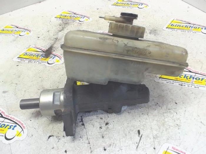 Gebruikte Hoofdremcilinder BMW 3 serie Compact (E36/5) 316i Prijs € 31,50 Margeregeling aangeboden door Binckhorst BV