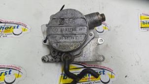 Gebruikte Vacuumpomp (Diesel) Opel Vectra B (36) 2.0 DTi 16V Prijs € 36,75 Margeregeling aangeboden door Binckhorst BV