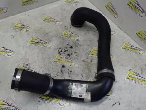 Gebruikte Intercooler Buis Landrover Freelander II 2.2 td4 16V Prijs € 61,95 Margeregeling aangeboden door Binckhorst BV