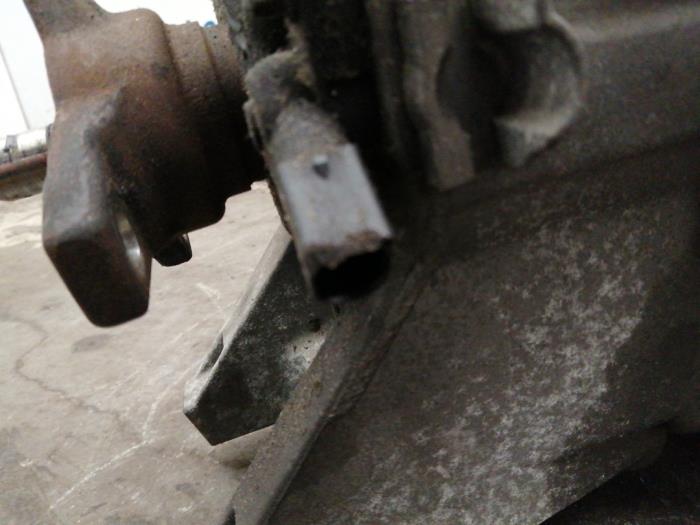 Versnellingsbak van een Mercedes-Benz C (W203) 1.8 C-200K 16V 2005