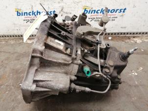 Gebruikte Versnellingsbak Renault Scénic II (JM) 1.5 dCi 105 FAP Prijs € 210,00 Margeregeling aangeboden door Binckhorst BV
