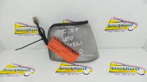Gebruikte Knipperlicht rechts Fiat Uno (146A/E) 1.0 45 i.e.,S i.e. Prijs € 10,50 Margeregeling aangeboden door Binckhorst BV