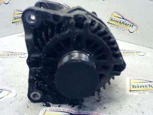 Gebruikte Alternator Renault Grand Scénic III (JZ) 1.4 16V TCe 130 Prijs € 72,45 Margeregeling aangeboden door Binckhorst BV