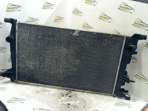 Gebruikte Radiateur Renault Grand Scénic III (JZ) 1.4 16V TCe 130 Prijs € 47,25 Margeregeling aangeboden door Binckhorst BV