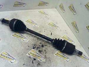 Gebruikte Aandrijfas links-voor Honda Insight (ZE2) 1.3 16V VTEC Prijs € 52,50 Margeregeling aangeboden door Binckhorst BV