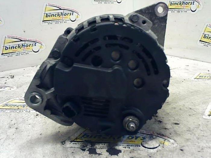 Dynamo van een Renault Scénic I (JA) 1.9 dTi 2001